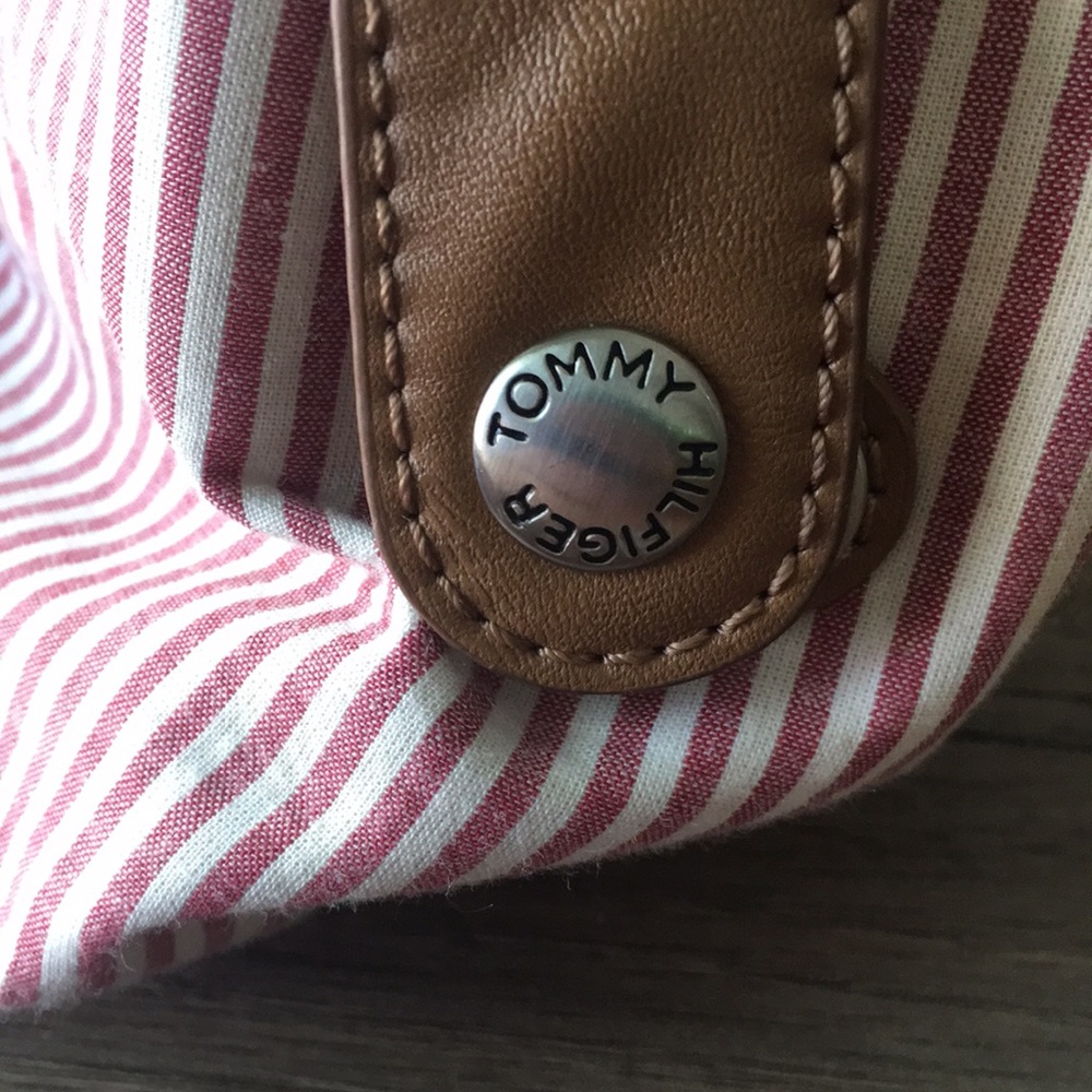 Vintage Tommy Hilfiger purse - Picture 7 of 8